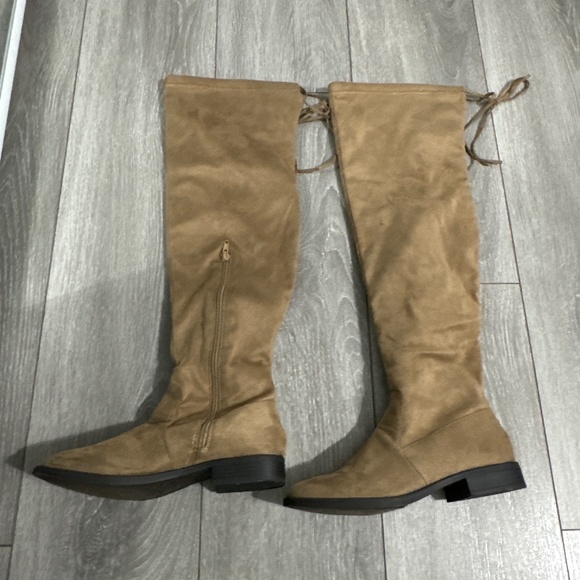 Light brown over the knee boots - Picture 1 of 3